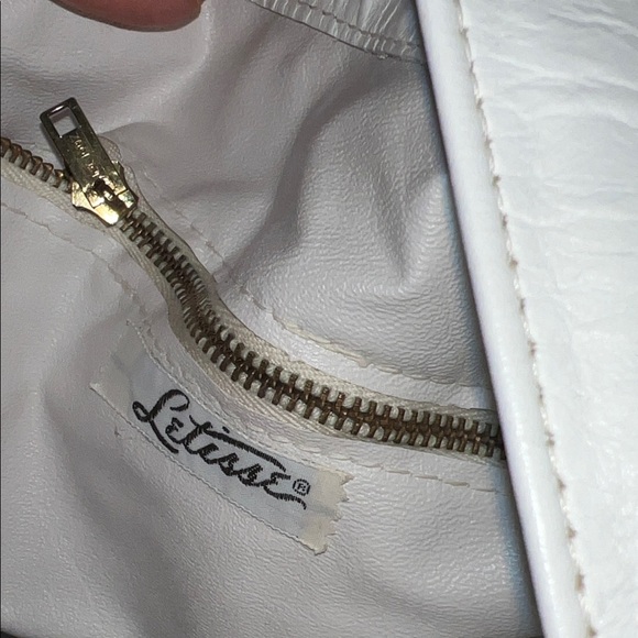 White Leather Shoulder Bag - Picture 4 of 5